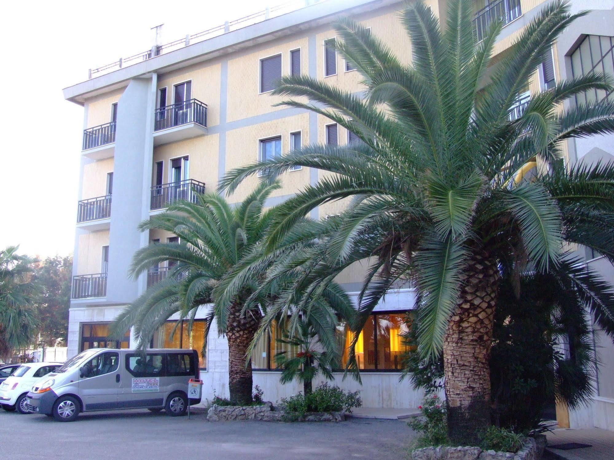 Hotel San Luca Rossano Εξωτερικό φωτογραφία
